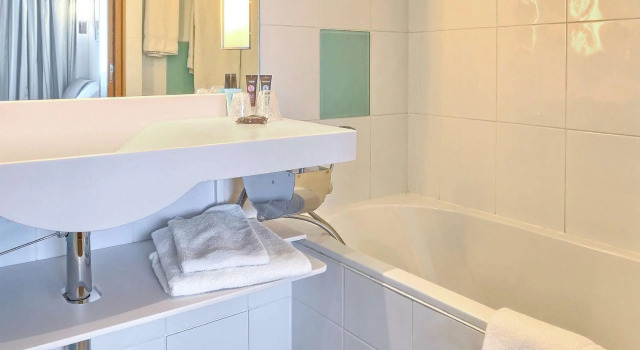 Двухместный номер Standard Novotel Chartres