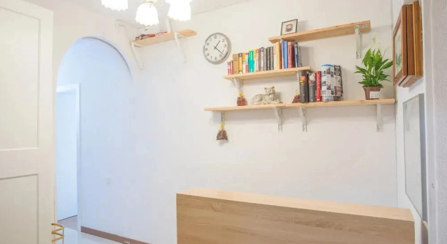 nalon inn, Book Guesthouse Madrid Community of Madrid, near Edificio Grassy