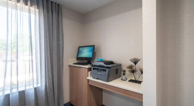 Fairfield Inn & Suites Memphis I-240 & Perkins, Забронировать Отель Отели Теннесси с завтраком, Завтраки