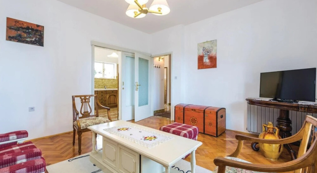 Amazing Home in Lovran With Wifi and 3 Bedrooms, Забронировать Апартаменты/квартира Отели Ловран с парковкой, Парковка