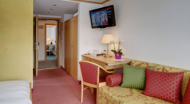 Двухместный номер Superior с видом на горы Hotel Metropol & Spa Zermatt