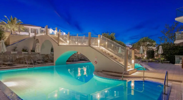 Katerina Palace Studio 1, Book Condo Hotel Hotels in Argassi with a Pool, Swimming Pool