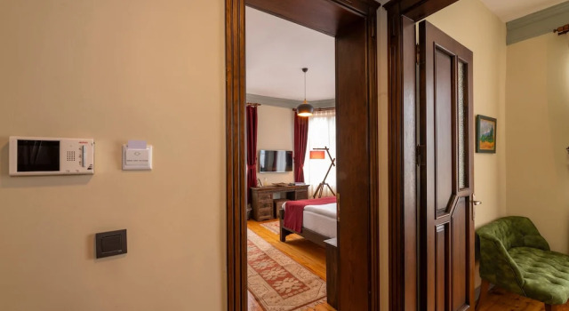 Полулюкс OPera Okanlı Suites