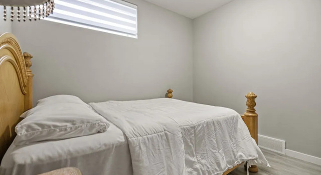 2 Bedrom 3 Beds Suite, Rezerwuj Apartament Hotele w Calgary Region z parkingiem, Parking