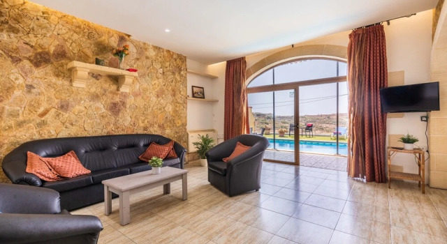 Ta Rozarja Maisonette With Private Pool, Varaa Huoneisto Xaghra Gozo