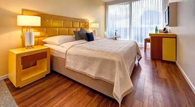Номер Comfort с видом на улицу Hotel Eden Roc - The Leading Hotels of the World