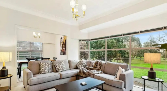 Коттедж Stunning 4 Bedroom Home In Tranquil Rural Karaka
