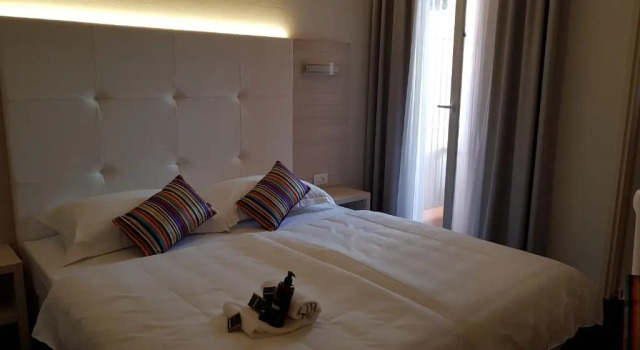 @ Home Hotel Locarno, Забронировать Отель Отели в центре Локарно с завтраком, отели в центре Локарно с завтраком