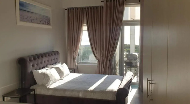 Beachfront 3-bedroom with Robben Island views