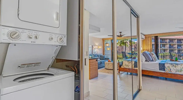 Papakea Oceanview Studio 0 Bedroom Condo by RedAwning