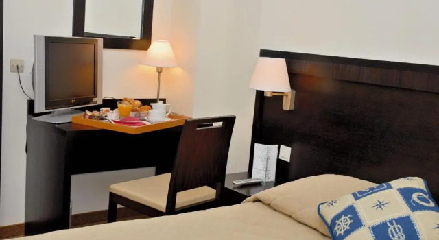 Номер Economy Hôtel Comté de Nice