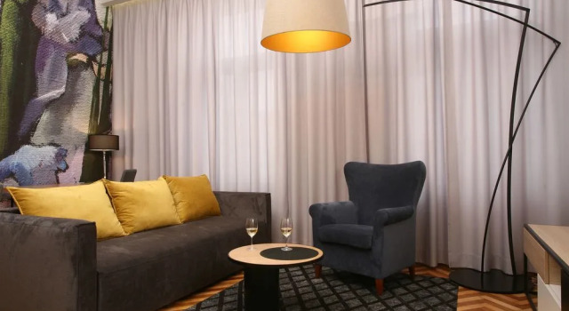 Arts Apartments - Kraków Old Town, Забронировать Апартаменты/квартира Отели Кракова с парковкой, рядом с Церковь Святого Франциска Ассизи, Парковка