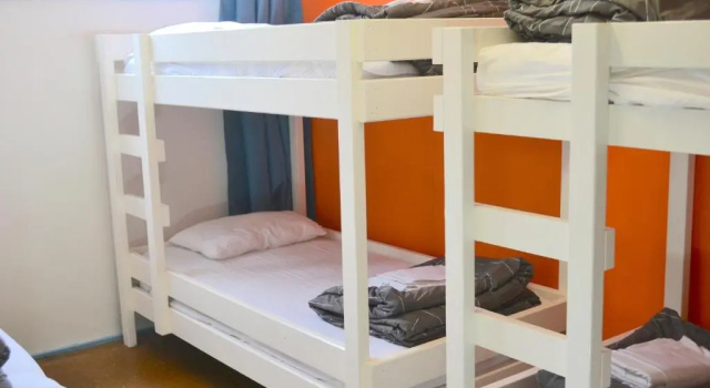 Кровать в общем номере Apollo Bay Backpackers