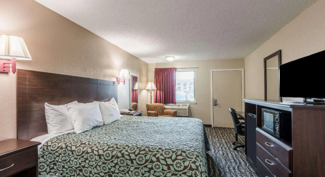 Четырёхместный номер Standard Days Inn by Wyndham San Marcos