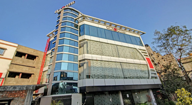 Treebo Glassotel Near Ruby Hospital
