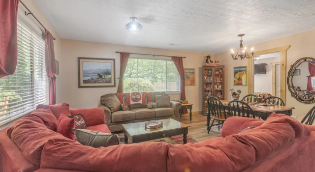 Thirsty Bear Den - Relaxing Pet Friendly Cabin In Gatlinburg 3 Bedroom Home by Redawning