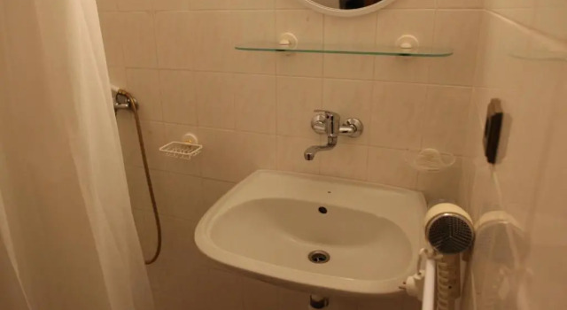 Трёхместный номер Standard Hotel Skála