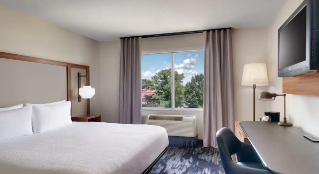 Двухместный номер Standard Fairfield Inn & Suites by Marriott Albany