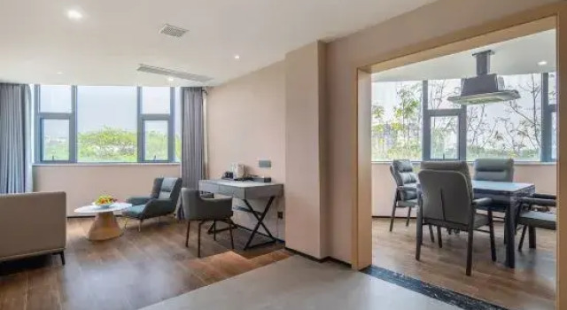 Люкс Runxi Rezen Hotel Xishuangbanna Jinghong