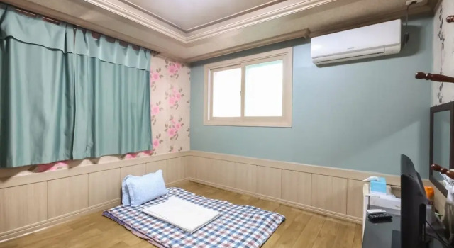 Ulleung Donghaejang Motel