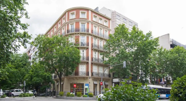 PYR Select Salamanca Luxury VI, Забронировать Отель Отели Мадрида с бассейном, рядом с Дворец маркиза Саламанка, Бассейн