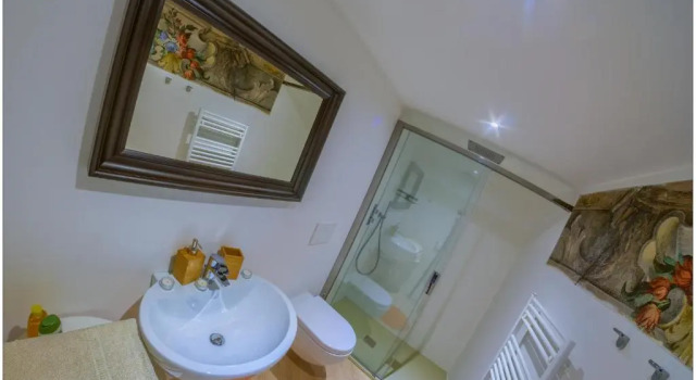 Апартаменты Deluxe VILLA VINICIA, pool, jacuzzi, airco