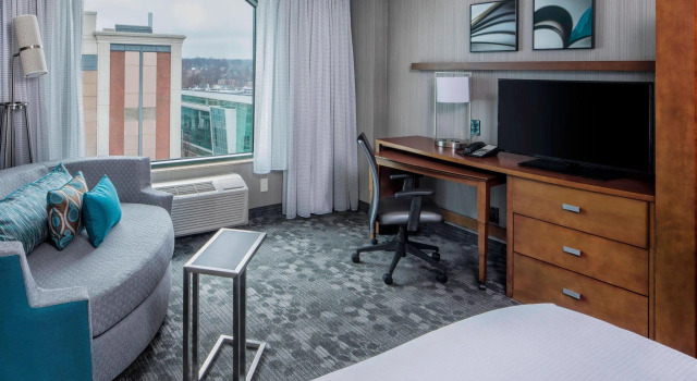Двухместный номер Standard Courtyard by Marriott Stamford Downtown
