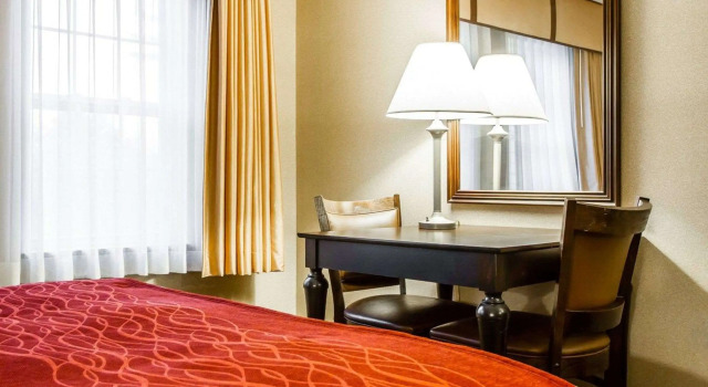 Четырёхместный номер Standard Comfort Inn & Suites Scarborough-Portland