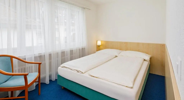 Четырёхместный номер Comfort Central Hotel Post