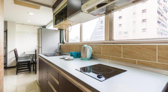 SHAKA Apartment