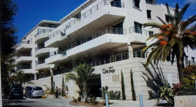 appartement T3 terrasse vue mer pieds dans l eau, Varaa Huoneisto Propriano 