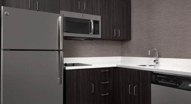 Люкс Residence Inn Charlotte SouthPark