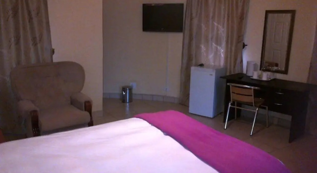 Molengoane Lodge, Book Hotel Nkaus Maseru