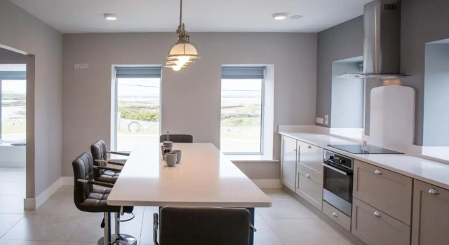 Wave Bay Cottage, Boek Vakantiehuis Ballyconneely Connemara