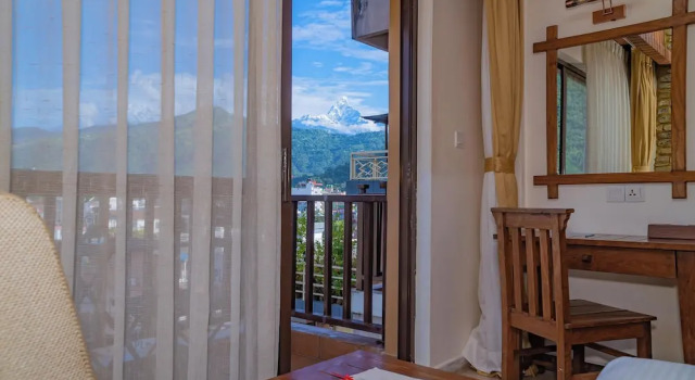 Двухместный номер Deluxe с балконом Pokhara Batika