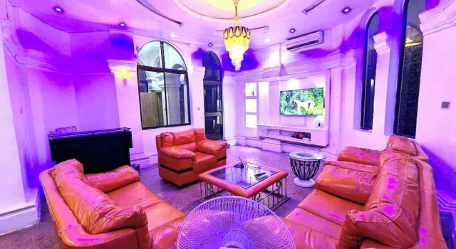 Frenezia Boutique Apart-Hotel