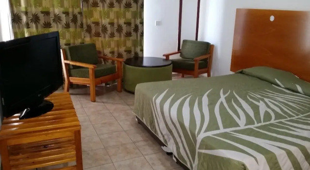 Студия Цокольный этаж с балконом Agrino Hotel Apartments