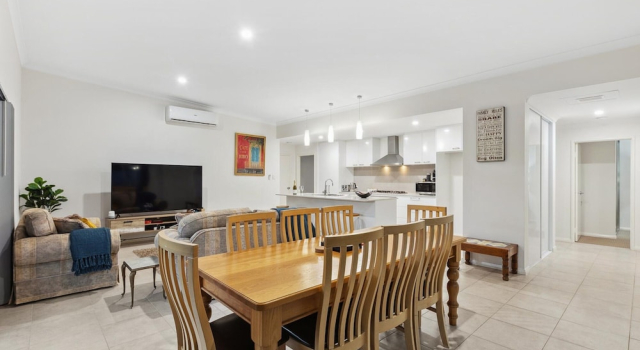 Spacious Family Home in Wannanup Mandurah, Book Lejlighed Wannanup Western Australia