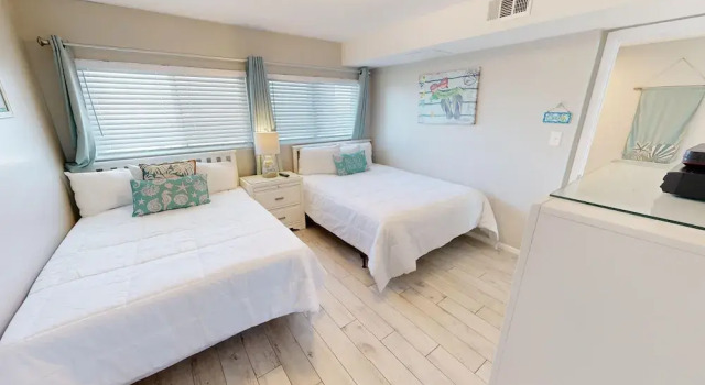 Beach House 503d 2 Bedroom Condo by RedAwning, Varaa Huoneisto Hotellit Emerald Coast uima-altaalla, Uima-allas
