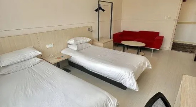 Люкс Business Jinjiang Inn (Tianjin Gangguan Company)