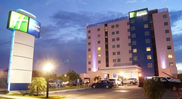 Кровать в общем номере Holiday Inn Express Mérida by IHG