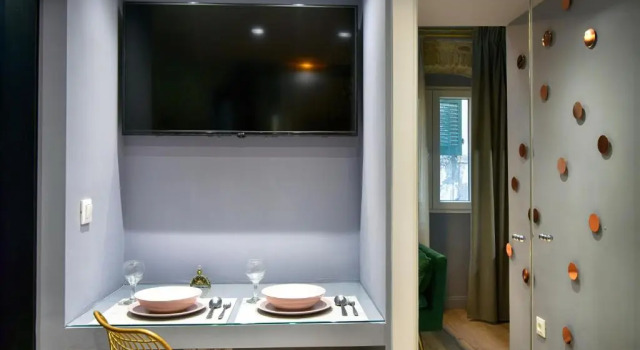 Queen 3 Apartment, in the heart of Corfu Historical Old Town Center