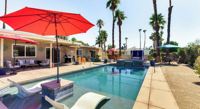 Коттедж Private Pool & Putting Green: Palm Springs Home!