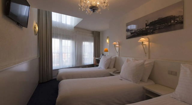 Multatuli Hotel, Забронировать Отель Отели Норда 3 звезды, 3*