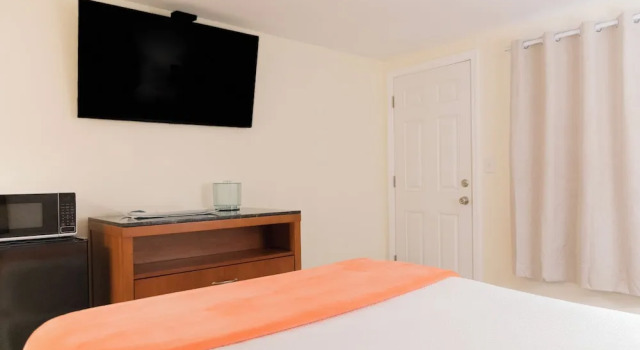 Номер Standard Broadway Court Motel