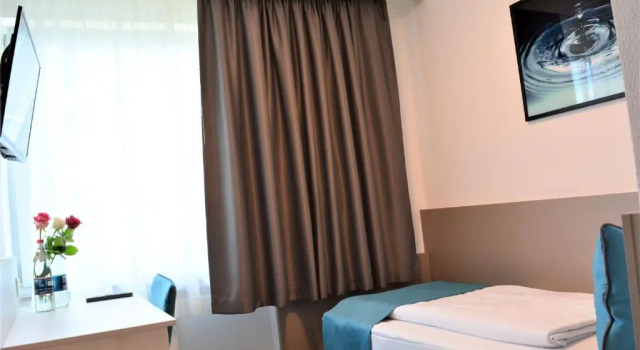 Трёхместный номер Standard Hotel BaWü