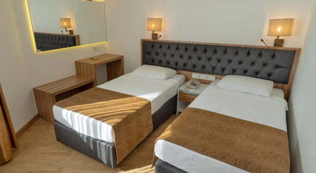 Kleopatra Celine Hotel