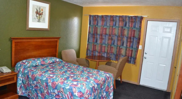 Одноместный номер Standard Atlantic Economy Inn