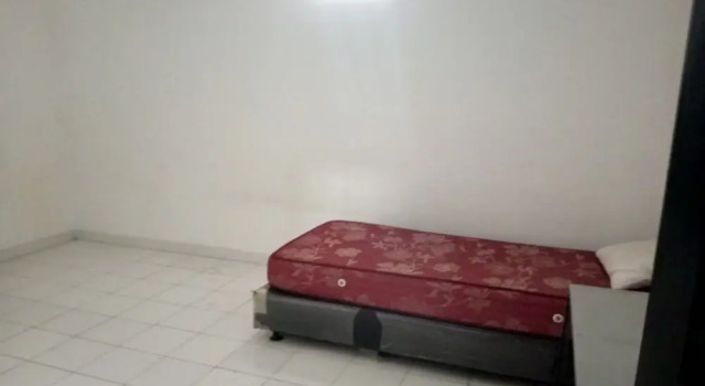 Номер Economy SPOT ON 93722 Shannhay Guest House Syariah