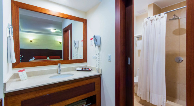 Четырёхместный номер Premium Hotel Rincon de Puembo, BW Signature Collection